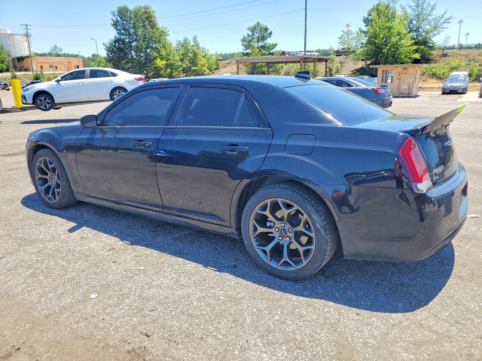 55845406 :رقم المزاد ، 2C3CCABG2JH231570 vin ، 2018 Chrysler 300 مزاد بيع