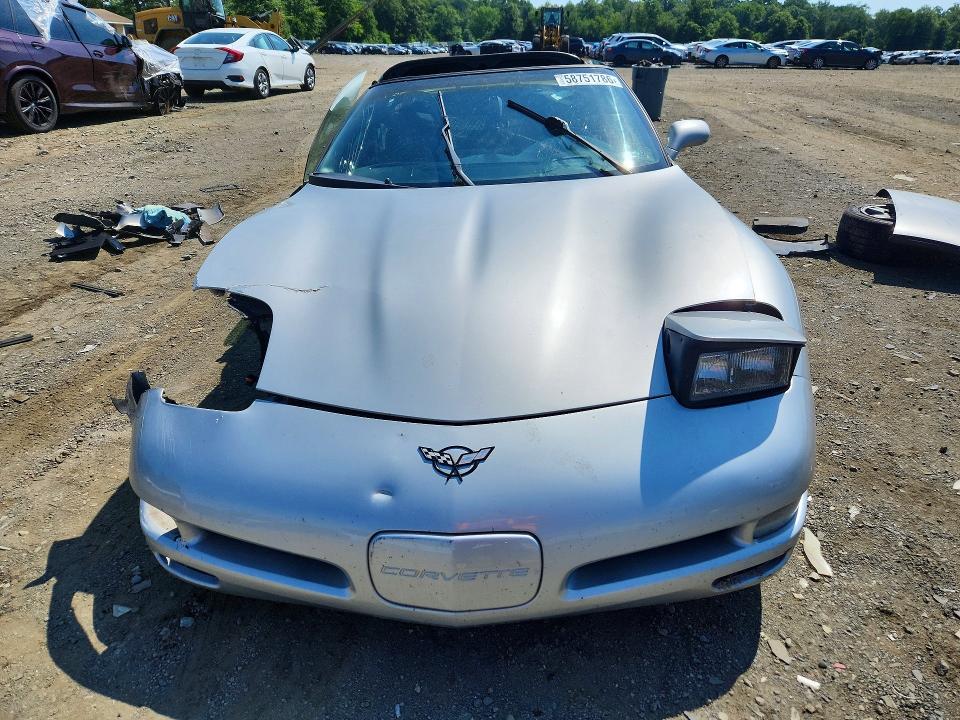 58751786 :رقم المزاد ، 1G1YY22G9X5102727 vin ، 1999 Chevrolet Corvette مزاد بيع