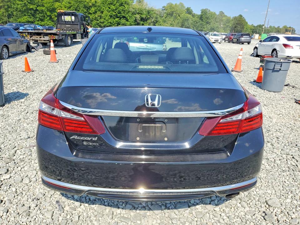 Продажа на аукционе авто 2017 Honda Accord, vin: 1HGCR2F95HA100915, номер лота: 85772355