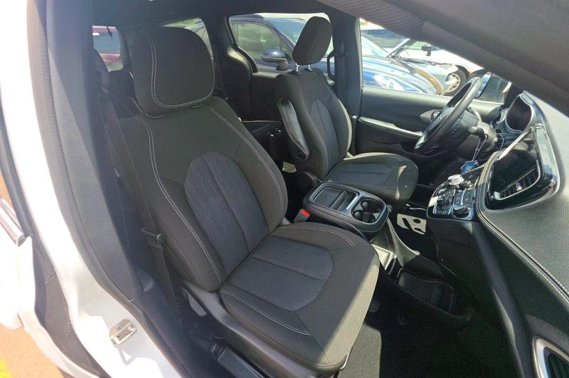 Продажа на аукционе авто 2023 Chrysler Pacifica, vin: 2C4RC1FGXPR559578, номер лота: 59644206