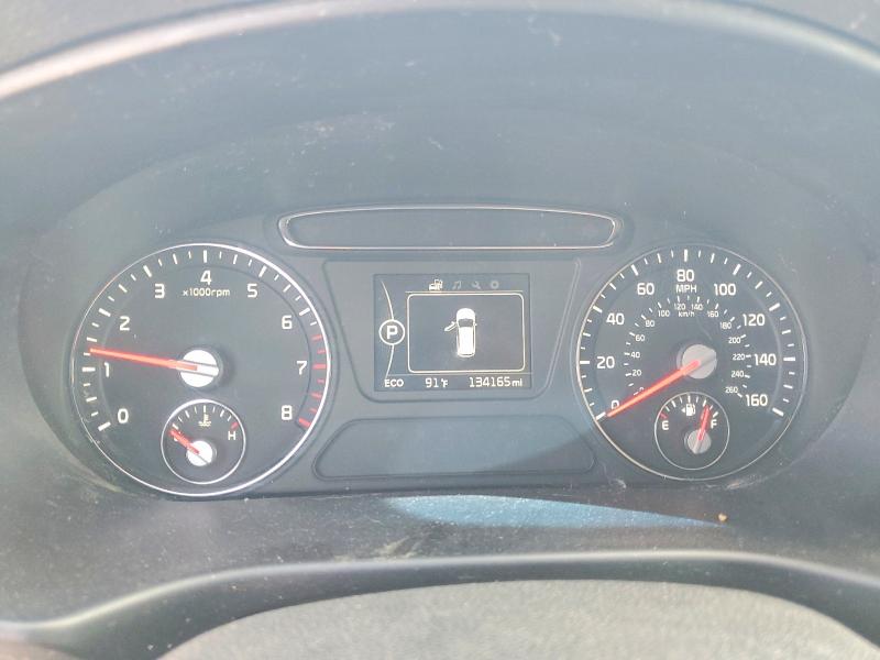 55742536 :رقم المزاد ، 5XYPG4A52HG318736 vin ، 2017 Kia Sorento مزاد بيع