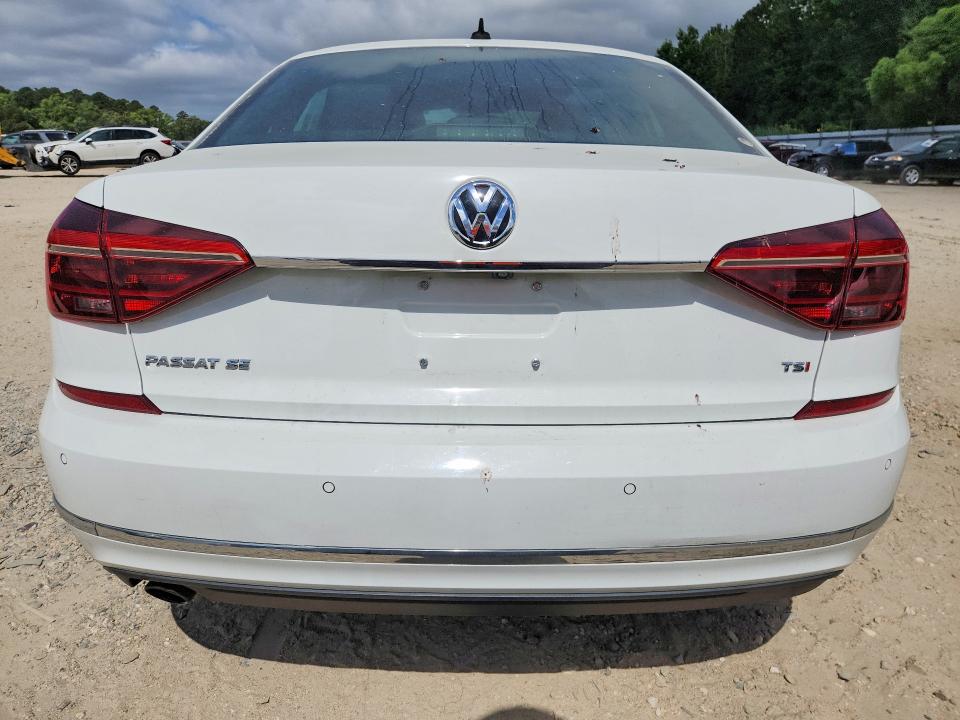 55966236 :رقم المزاد ، 1VWGT7A38HC036811 vin ، 2017 Volkswagen Passat مزاد بيع