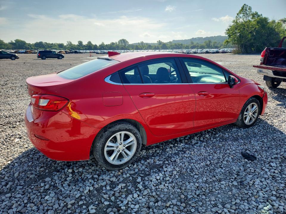 58709996 :رقم المزاد ، 1G1BE5SM5J7194601 vin ، 2018 Chevrolet Cruze مزاد بيع