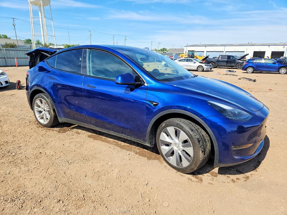Продажа на аукционе авто 2023 Tesla Model Y, vin: 7SAYGDEE0PA205372, номер лота: 55579156