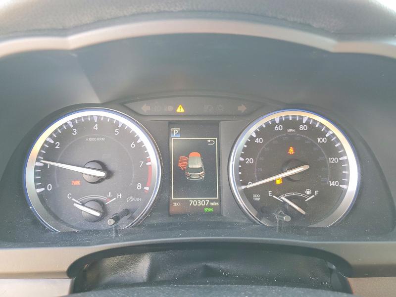 57033086 :رقم المزاد ، 5TDJZRFH2JS813592 vin ، 2018 Toyota Highlander مزاد بيع