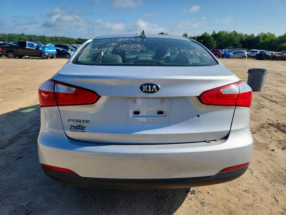 Продажа на аукционе авто 2015 Kia Forte, vin: KNAFK4A67F5343282, номер лота: 57949816
