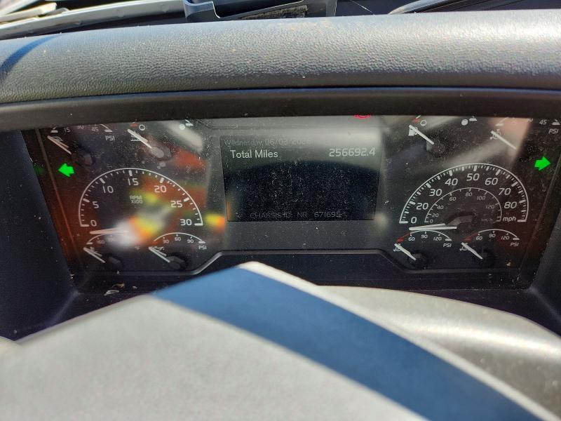 54105946 :رقم المزاد ، 4V4NC9EH2SN671695 vin ، 2025 Volvo Vn مزاد بيع