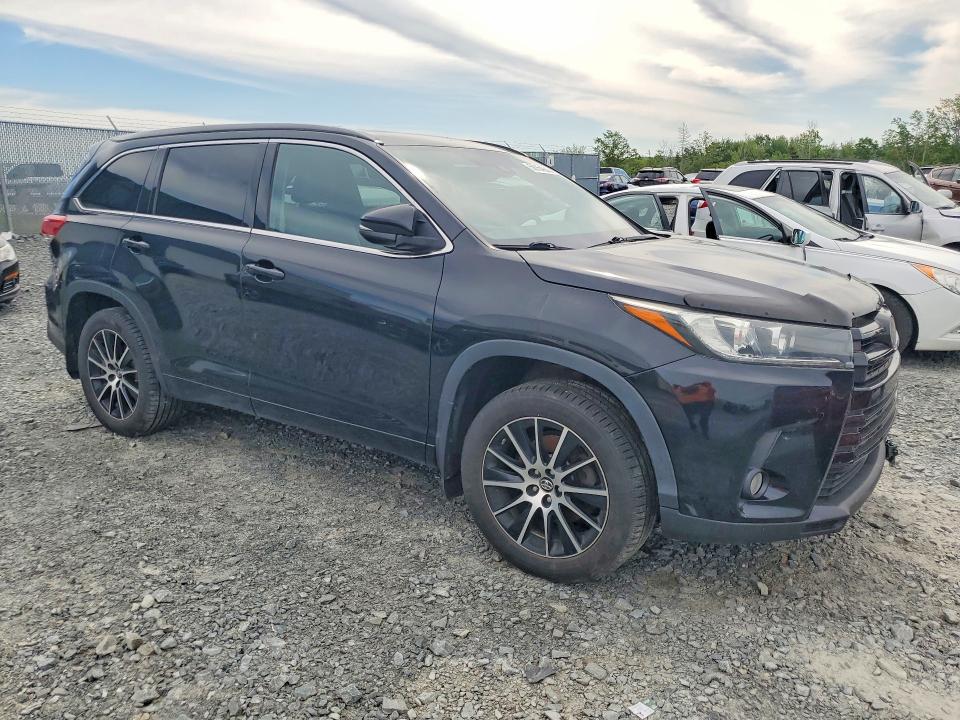 56754056 :رقم المزاد ، 5TDJZRFH4JS523628 vin ، 2018 Toyota Highlander مزاد بيع