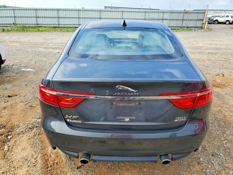 Aukcja sprzedaży 2018 Jaguar Xf, vin: SAJBK4EV4JCY55767, numer aukcji: 58695966