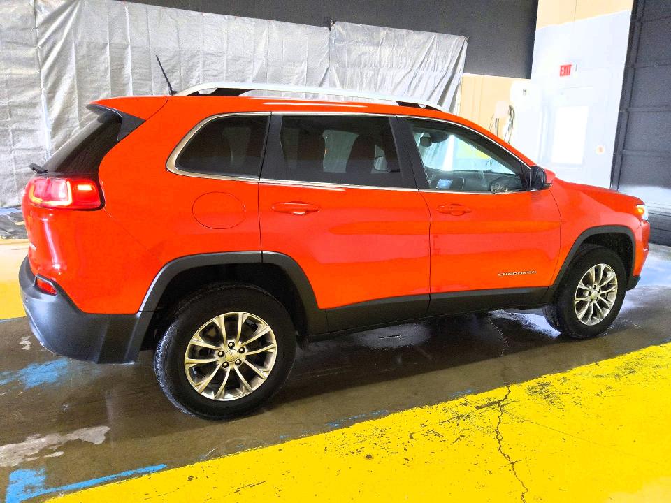 58396246 :رقم المزاد ، 1C4PJMMNXMD113770 vin ، 2021 Jeep Cherokee مزاد بيع