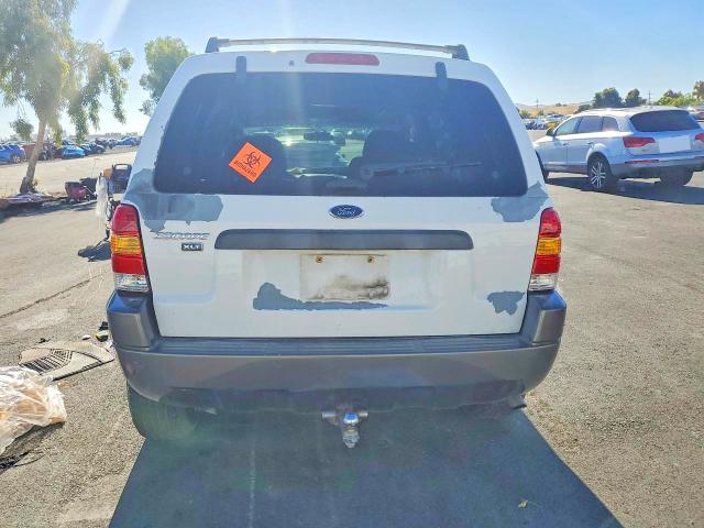 2003 Ford Escape მანქანა იყიდება აუქციონზე, vin: 1FMYU93173KA09847, აუქციონის ნომერი: 56841886