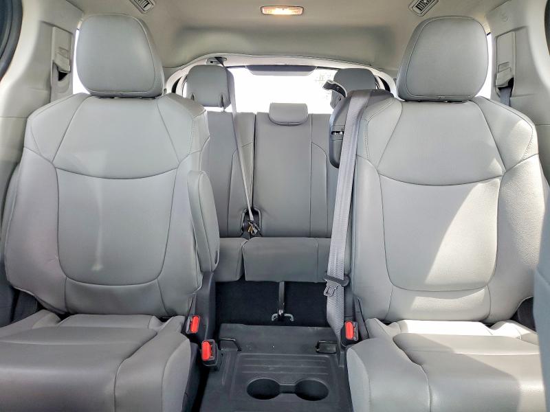 57083916 :رقم المزاد ، 5TDYRKEC8NS119989 vin ، 2022 Toyota Sienna مزاد بيع