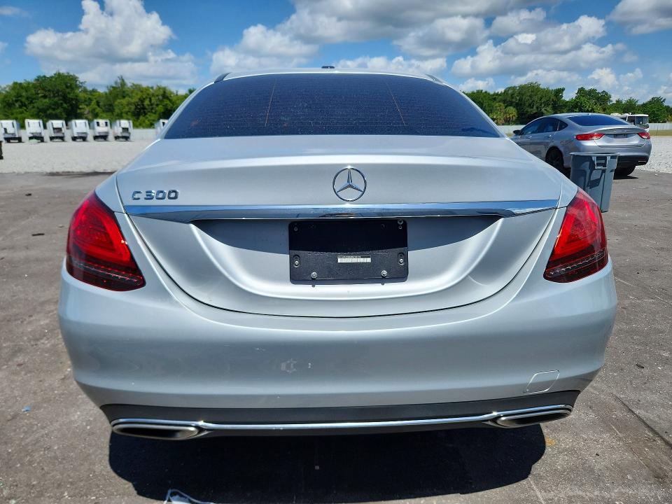 57464696 :رقم المزاد ، W1KWF8DB8MR638118 vin ، 2021 Mercedes-benz C مزاد بيع