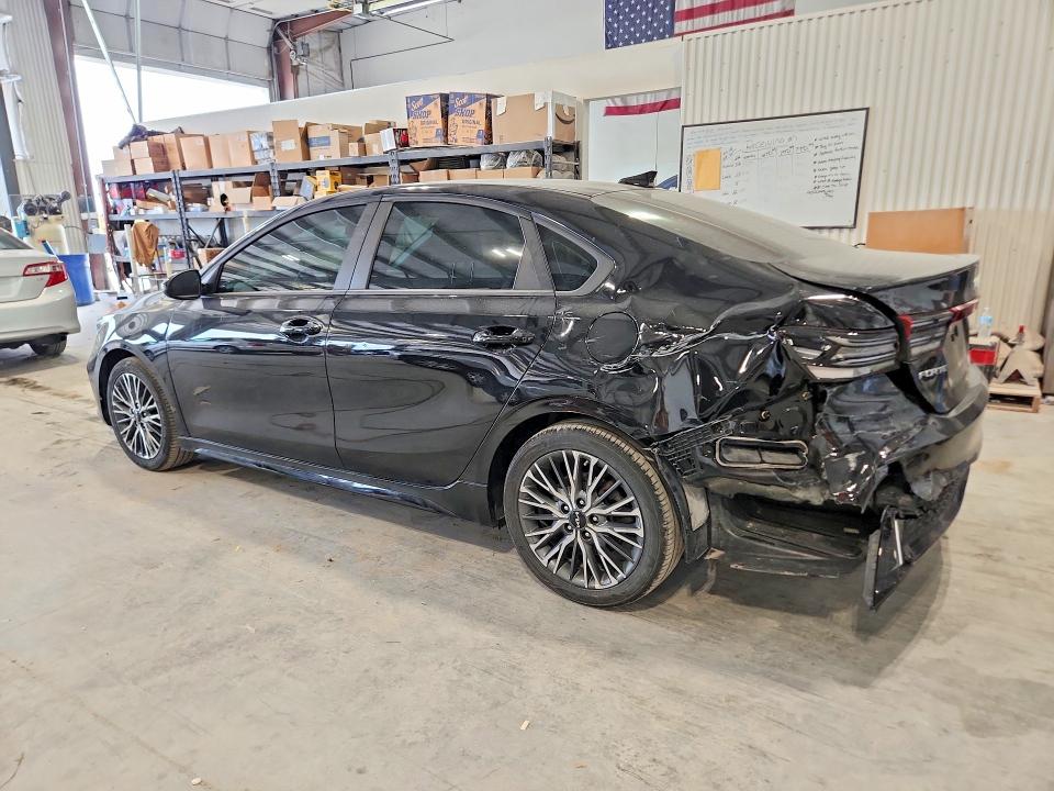 55647586 :رقم المزاد ، 3KPF54AD5NE440525 vin ، 2022 Kia Forte مزاد بيع