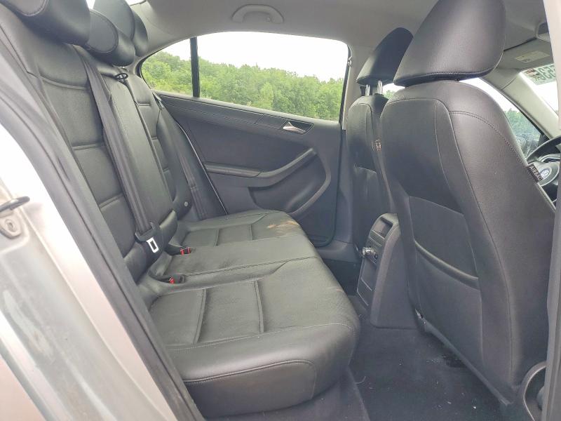 58355536 :رقم المزاد ، 3VWDZ7AJ5BM301299 vin ، 2011 Volkswagen Jetta مزاد بيع