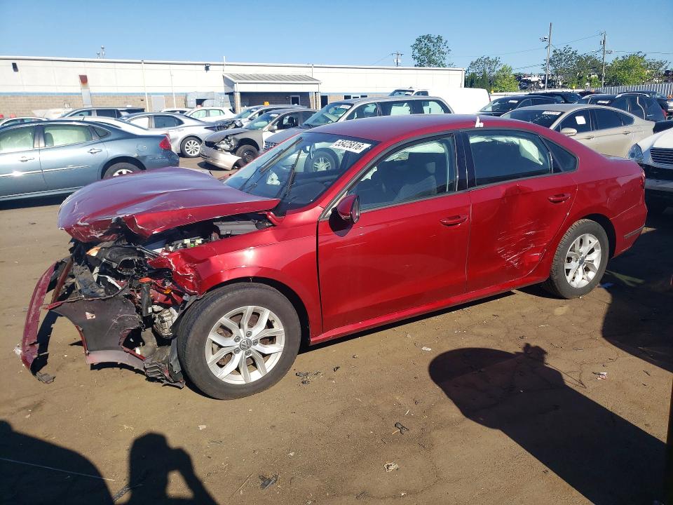 55425816 :رقم المزاد ، 1VWAA7A34JC041344 vin ، 2018 Volkswagen Passat مزاد بيع