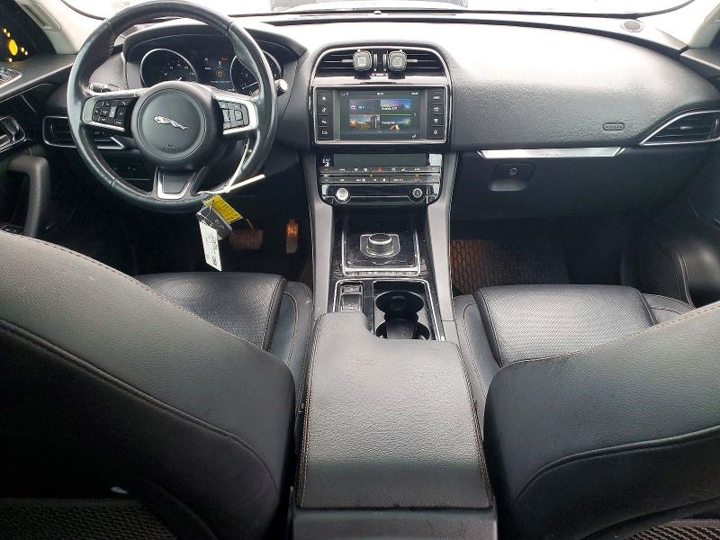 56677046 :رقم المزاد ، SADCK2FXXJA255164 vin ، 2018 Jaguar F-pace مزاد بيع