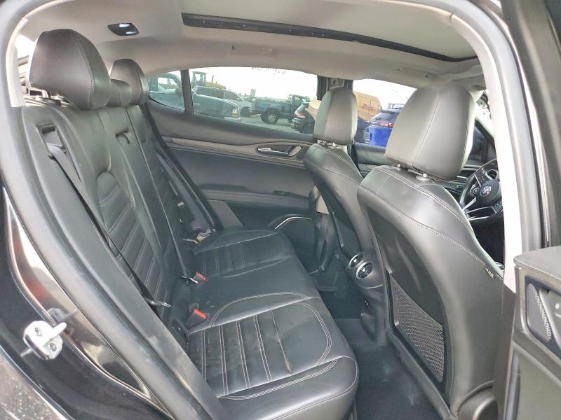 54148666 :رقم المزاد ، ZASFAKRN6J7C28781 vin ، 2018 Alfa Romeo Stelvio مزاد بيع