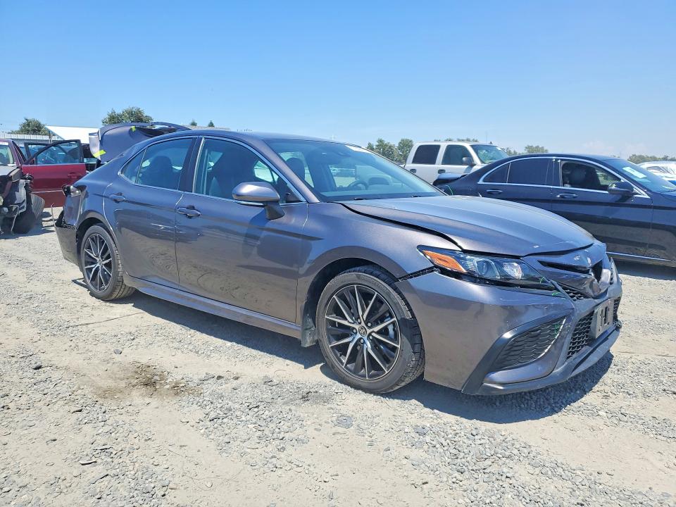 57866216 :رقم المزاد ، 4T1T11AK9PU767621 vin ، 2023 Toyota Camry مزاد بيع