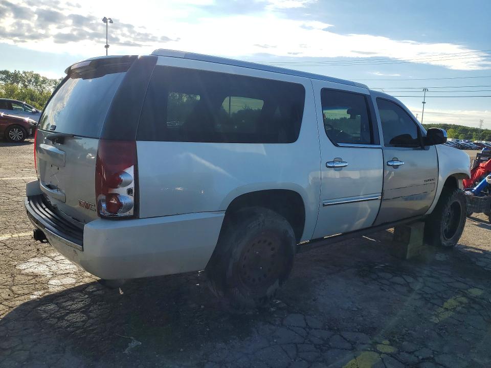 2011 Cadillac Escalade მანქანა იყიდება აუქციონზე, vin: 1GYS4KEF2BR122521, აუქციონის ნომერი: 53747576