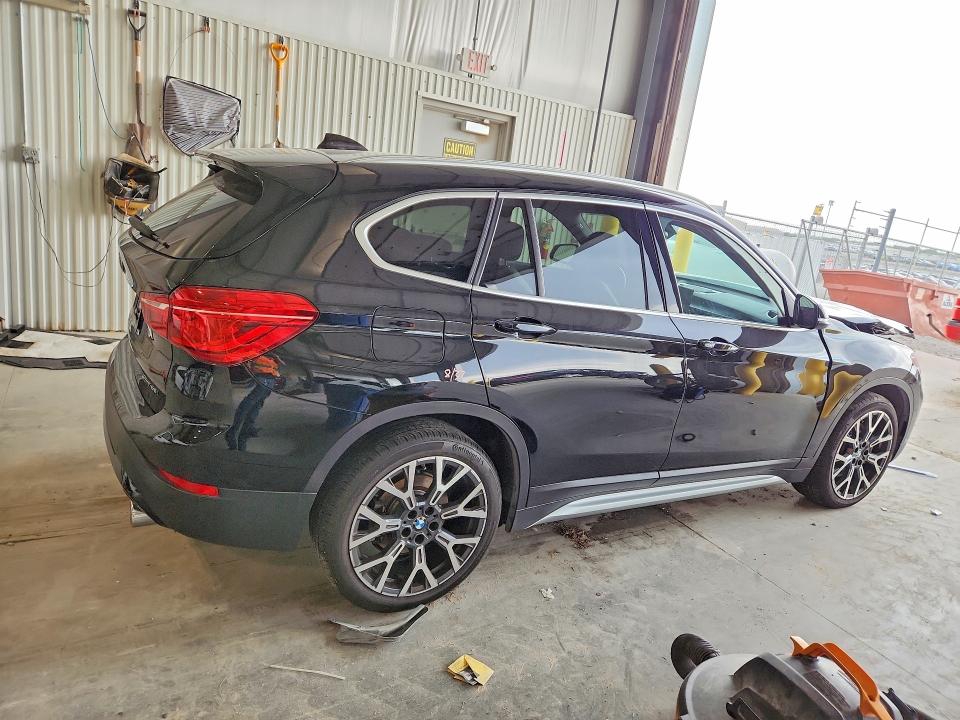 55059876 :رقم المزاد ، WBXJG9C01M5U09104 vin ، 2021 Bmw X1 مزاد بيع