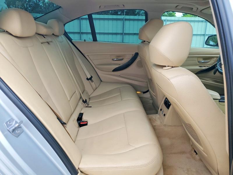 2013 Bmw 328 მანქანა იყიდება აუქციონზე, vin: WBA3B5G51DNS04933, აუქციონის ნომერი: 56064156