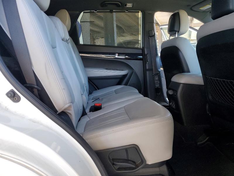 2015 Kia Sorento მანქანა იყიდება აუქციონზე, vin: 5XYKWDA70FG652582, აუქციონის ნომერი: 56715686