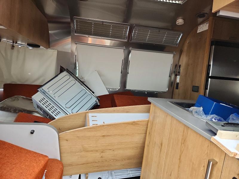 57858406 :رقم المزاد ، 1STJVYJ28RJ569692 vin ، 2024 Airstream Unknown مزاد بيع
