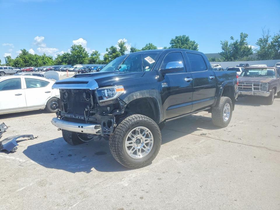 Продаж на аукціоні авто 2018 Toyota Tundra, vin: 5TFAW5F1XJX683981, номер лоту: 57907856