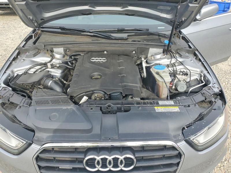 58098586 :رقم المزاد ، WAUFFAFL6FN015563 vin ، 2015 Audi A4 مزاد بيع
