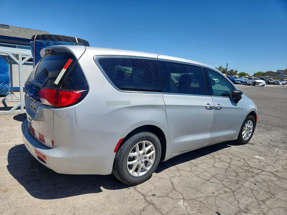 60531486 :رقم المزاد ، 2C4RC1CG9PR553999 vin ، 2023 Chrysler Voyager مزاد بيع