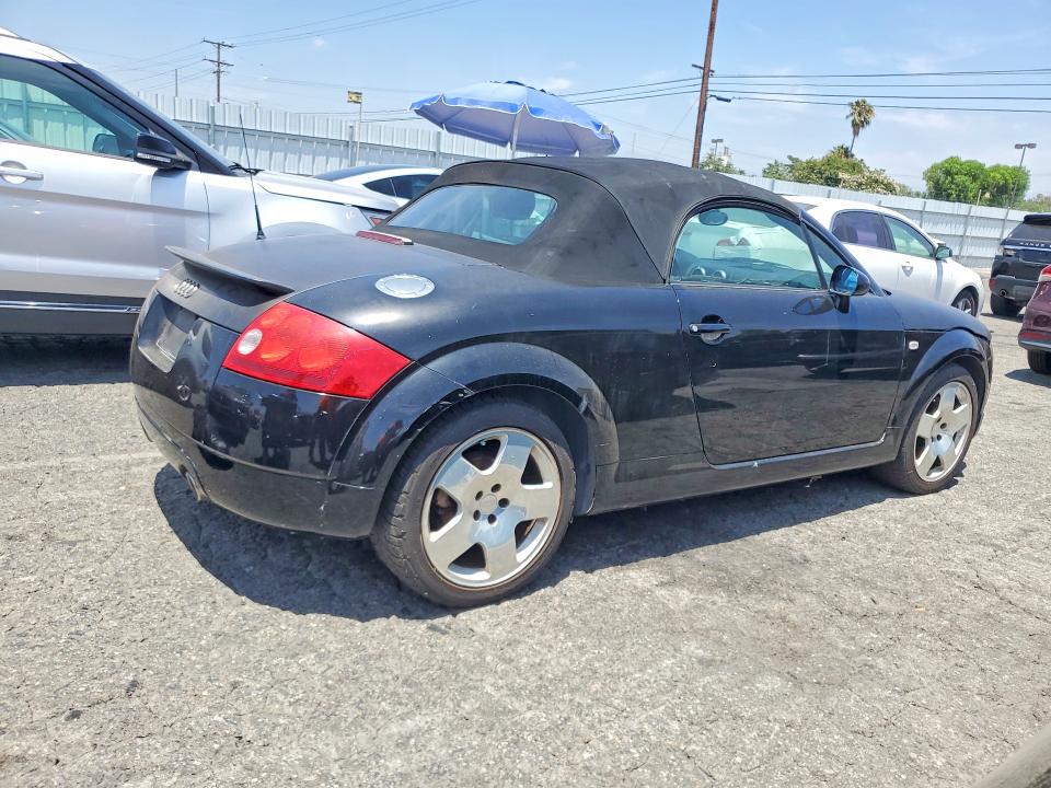 2001 Audi Tt მანქანა იყიდება აუქციონზე, vin: TRUUT28N811029283, აუქციონის ნომერი: 55846326