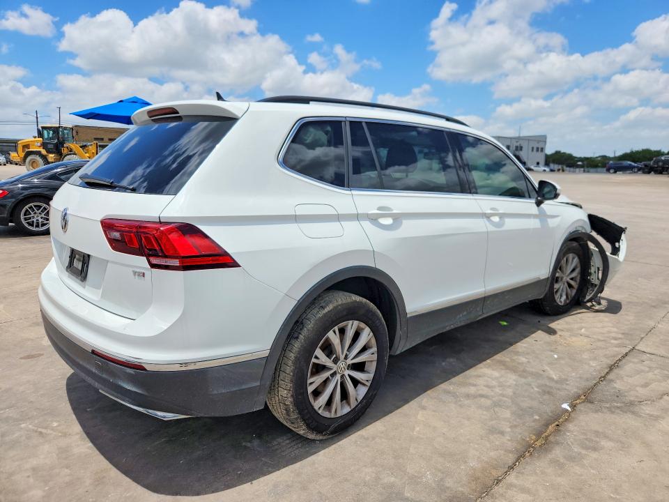 Продаж на аукціоні авто 2018 Volkswagen Tiguan, vin: 3VV3B7AX2JM074421, номер лоту: 56685806