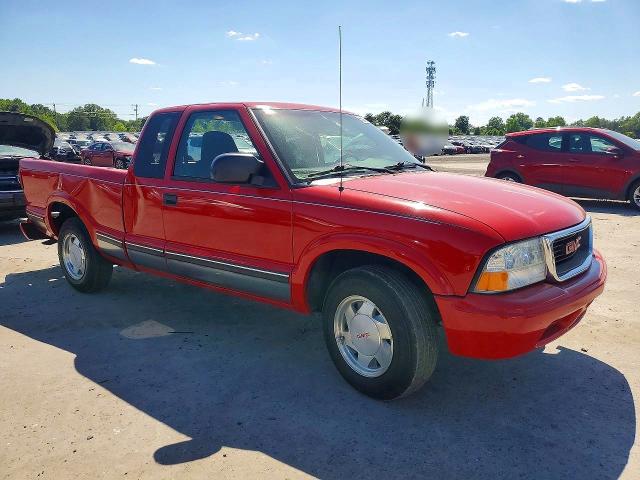 55892926 :رقم المزاد ، 1GTCS19X938229747 vin ، 2003 Gmc Sonoma مزاد بيع