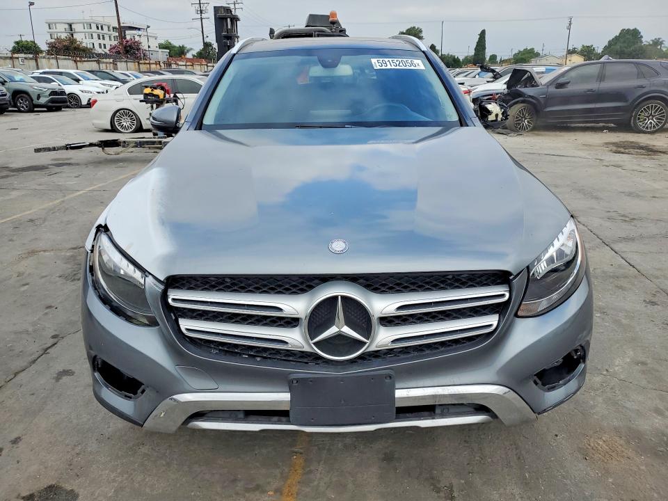 59152056 :رقم المزاد ، WDC0G4JB9HF172775 vin ، 2017 Mercedes-benz Glc مزاد بيع