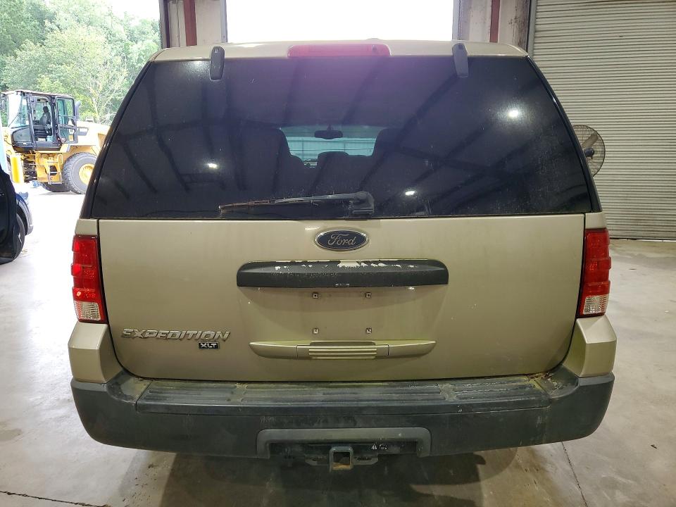 58308656 :رقم المزاد ، 1FMRU15WX4LA67106 vin ، 2004 Ford Expedition مزاد بيع