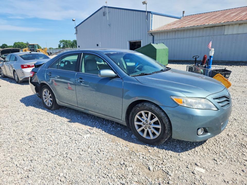 56393326 :رقم المزاد ، 4T4BF3EK6AR076174 vin ، 2010 Toyota Camry مزاد بيع