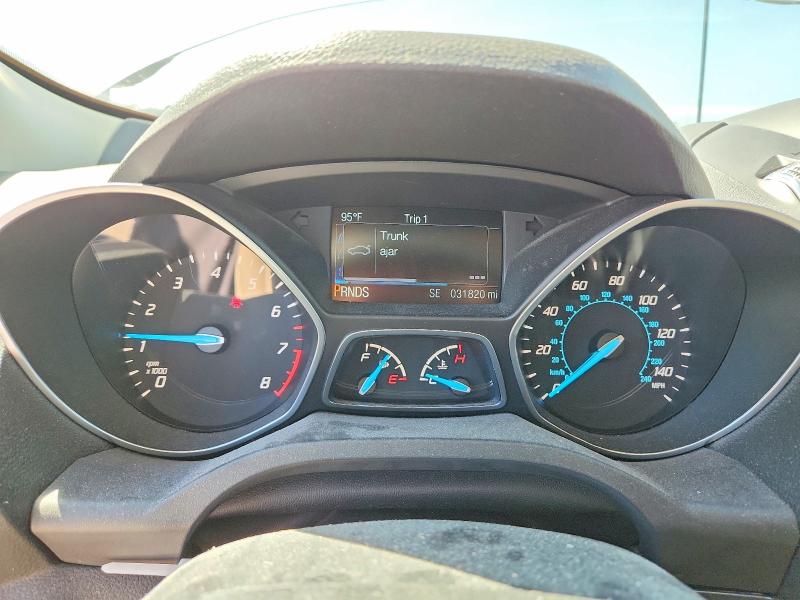 2015 Ford Escape მანქანა იყიდება აუქციონზე, vin: 1FMCU9J95FUB63582, აუქციონის ნომერი: 57215236