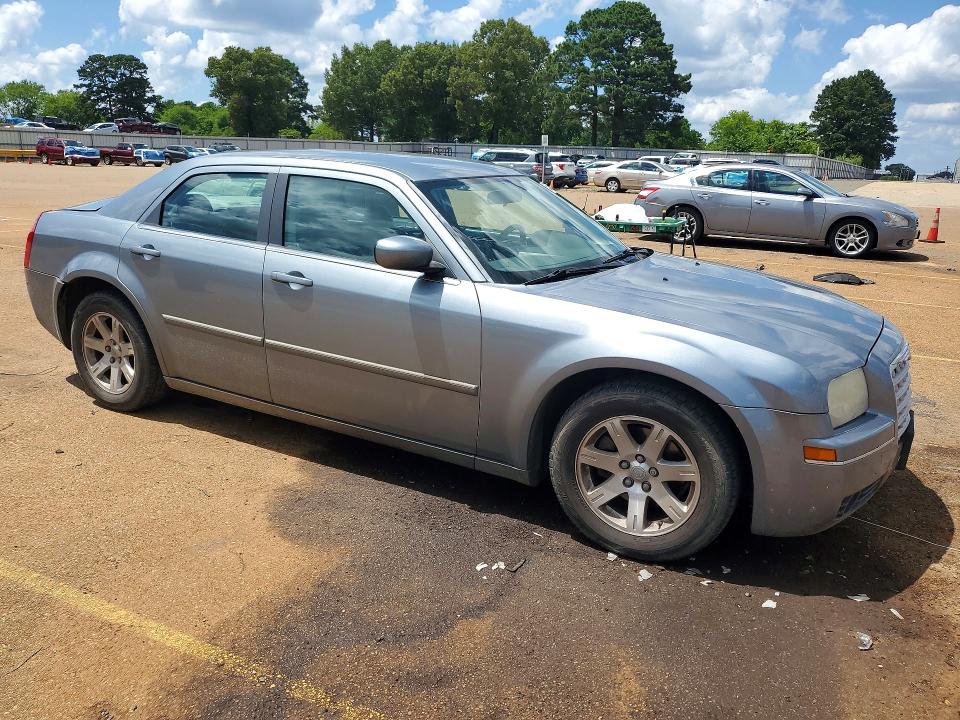 Продажа на аукционе авто 2006 Chrysler 300, vin: 2C3KA53G76H147145, номер лота: 55738086