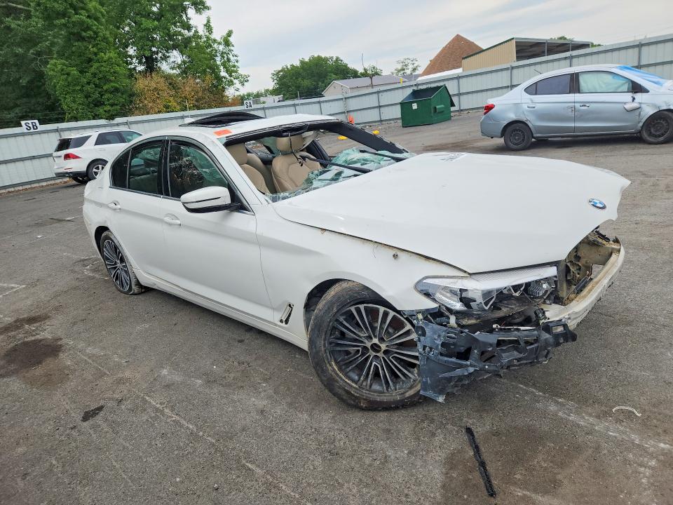 85603915 :رقم المزاد ، WBAJA7C58KWC77576 vin ، 2019 Bmw 530 مزاد بيع