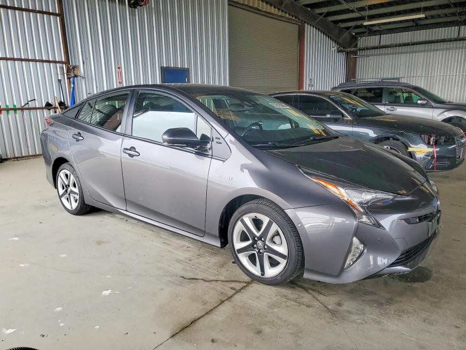 57610266 :رقم المزاد ، JTDKARFU3H3042144 vin ، 2017 Toyota Prius مزاد بيع