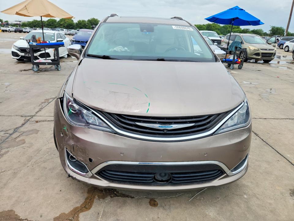 2018 Chrysler Pacifica მანქანა იყიდება აუქციონზე, vin: 2C4RC1N77JR105569, აუქციონის ნომერი: 55698676