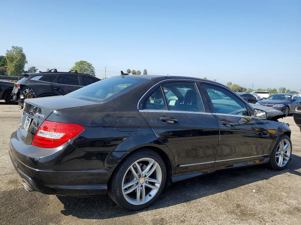 Продаж на аукціоні авто 2012 Mercedes-benz C, vin: WDDGF8BB8CR226237, номер лоту: 56319656