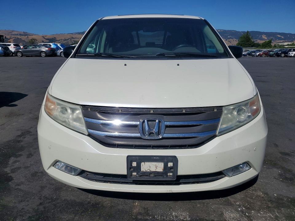 55646856 :رقم المزاد ، 5FNRL5H92DB091178 vin ، 2013 Honda Odyssey مزاد بيع