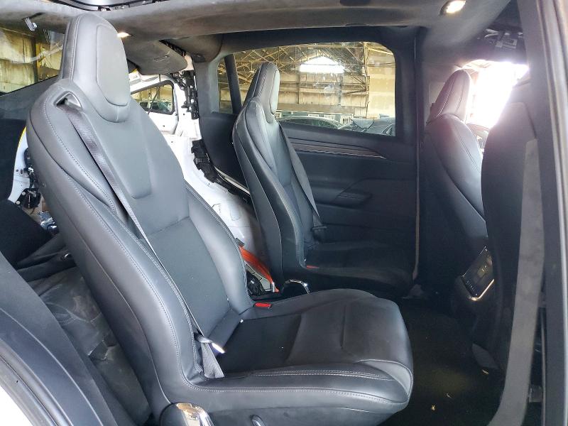 57268176 :رقم المزاد ، 7SAXCBE51PF385766 vin ، 2023 Tesla Model X مزاد بيع