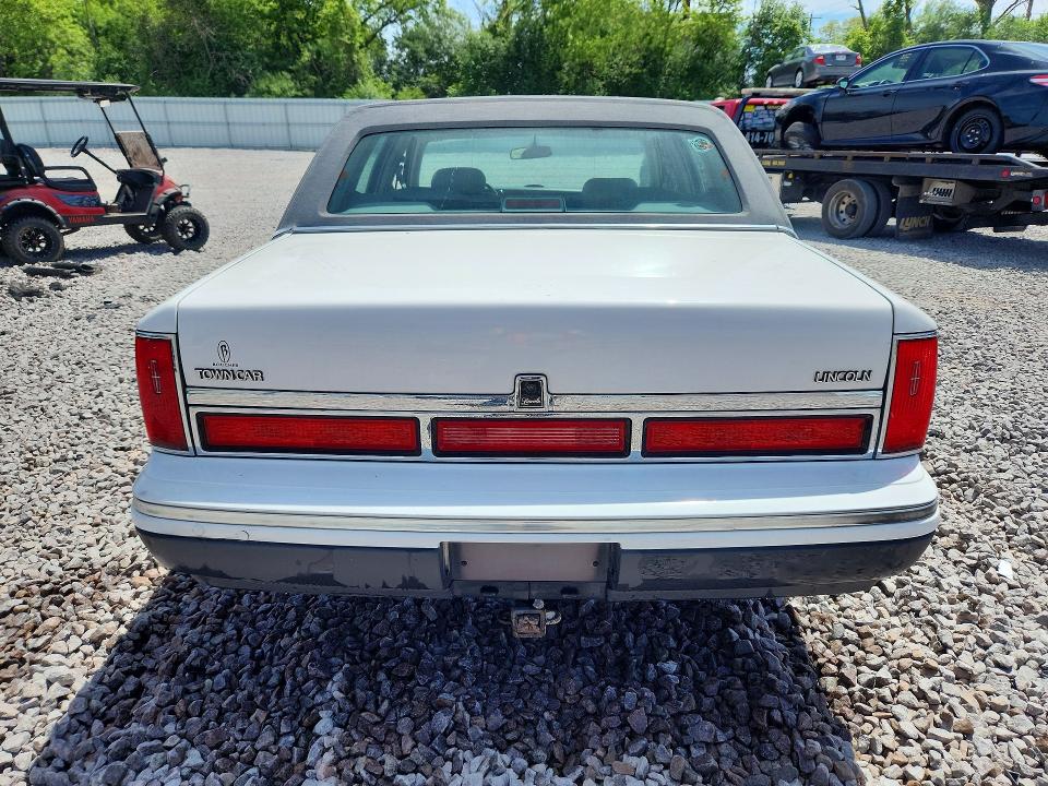 56317766 :رقم المزاد ، 1LNLM82W1VY742557 vin ، 1997 Lincoln Town Car مزاد بيع