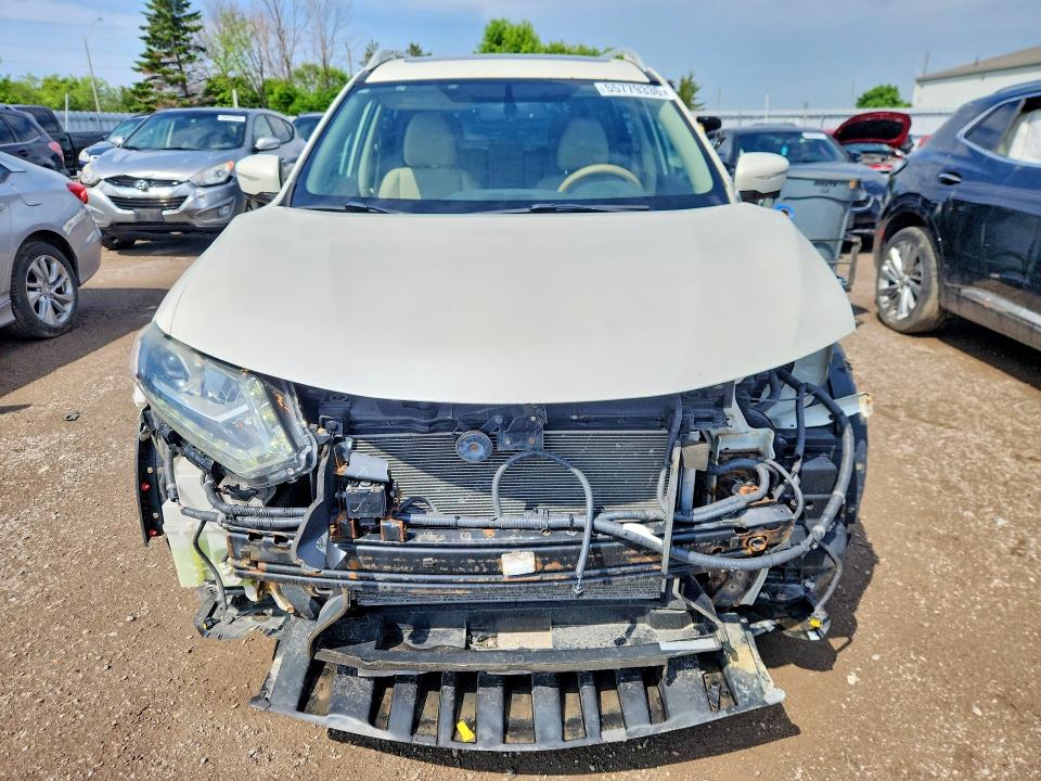 2015 Nissan Rogue მანქანა იყიდება აუქციონზე, vin: 5N1AT2MV5FC773143, აუქციონის ნომერი: 55779336
