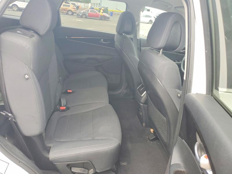 58601486 :رقم المزاد ، 5XYPGDA5XGG135471 vin ، 2016 Kia Sorento مزاد بيع