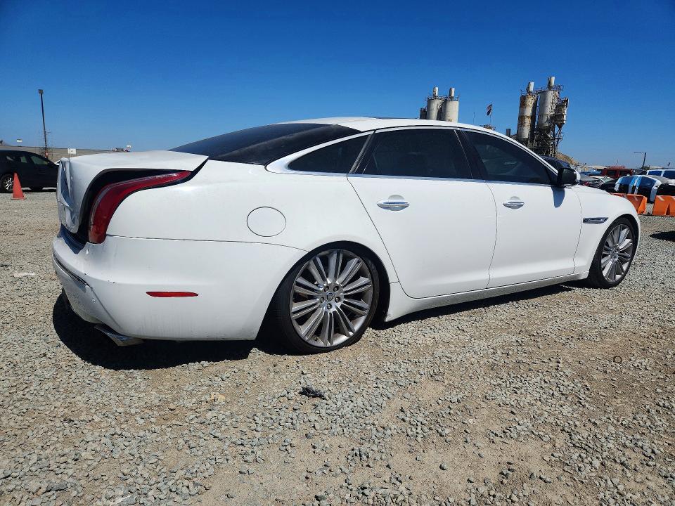 2011 Jaguar Xjl მანქანა იყიდება აუქციონზე, vin: SAJWA2GB1BLV07745, აუქციონის ნომერი: 56846756