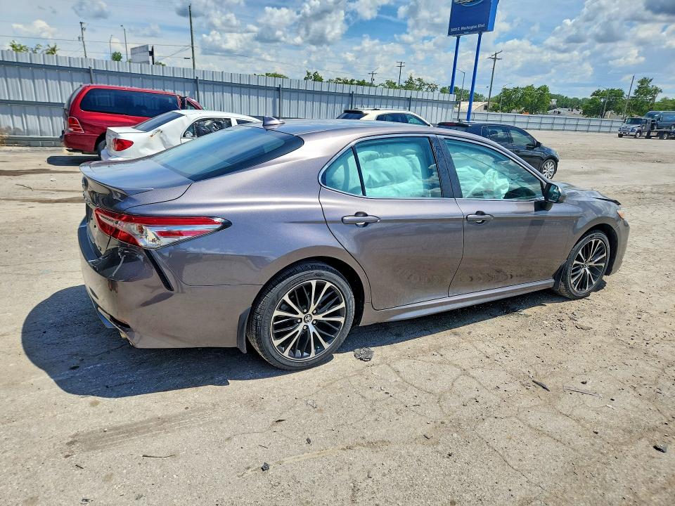 Продажа на аукционе авто 2019 Toyota Camry, vin: 4T1B11HK8KU229566, номер лота: 57513766